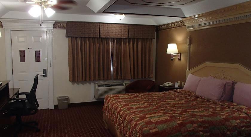 Room Photo Of BUDGET INN & SUITES